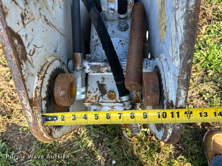 image for item DS3173 Kent breaker