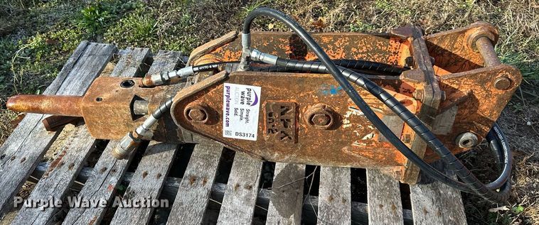 image for item DS3174 NPK CH-2 breaker