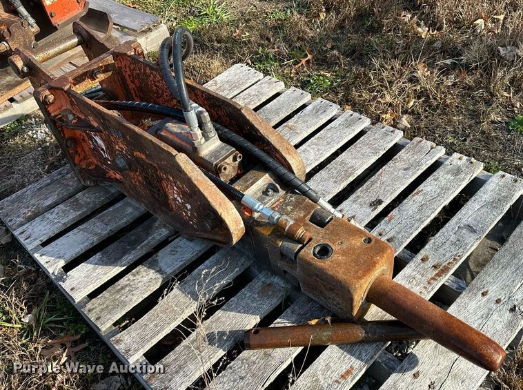 image for item DS3174 NPK CH-2 breaker