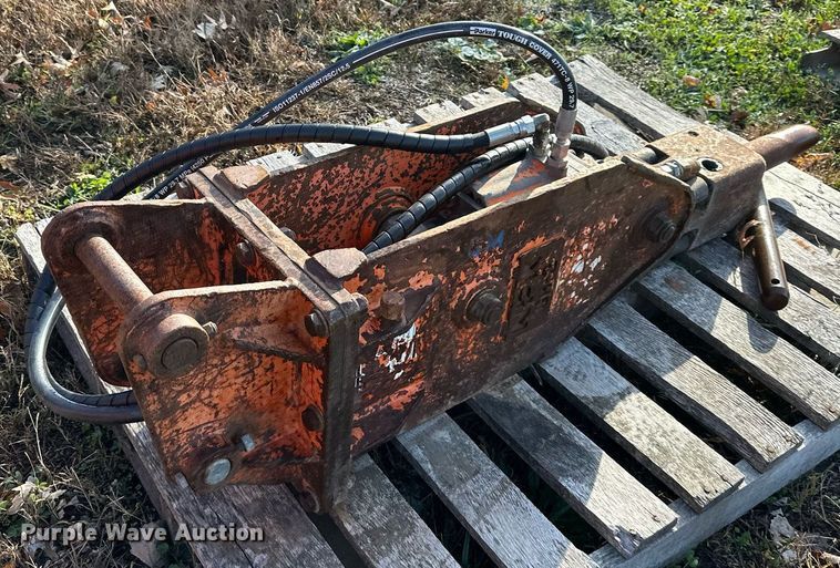 image for item DS3174 NPK CH-2 breaker