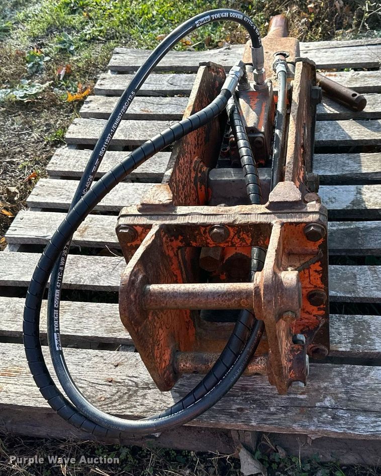 image for item DS3174 NPK CH-2 breaker