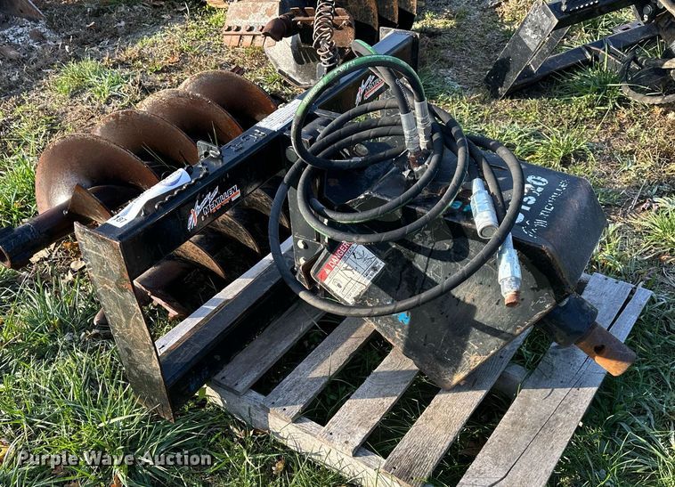 image for item DS3187 McMillen C1920  skid steer auger