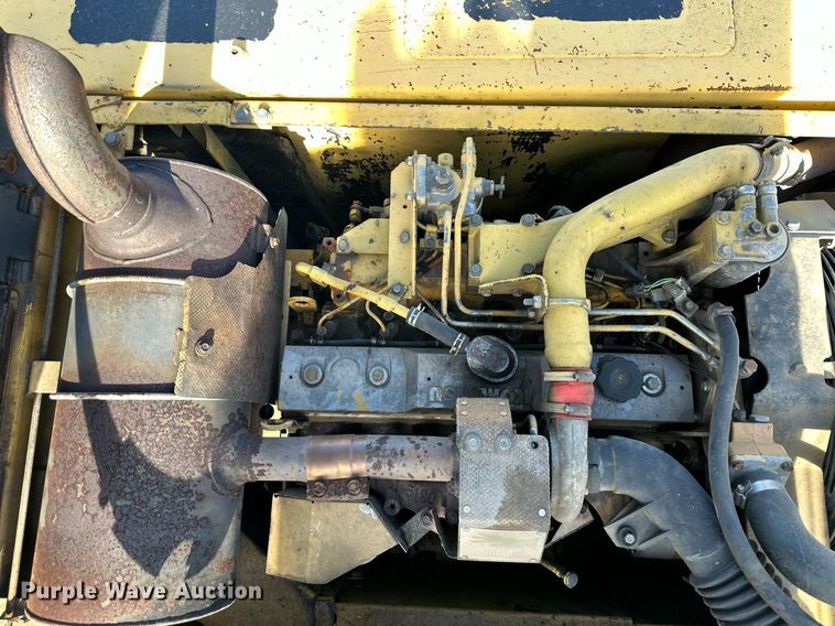 image for item DS3246 1996 Komatsu PC220LC-6 excavator
