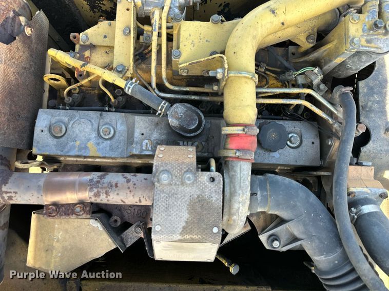image for item DS3246 1996 Komatsu PC220LC-6 excavator