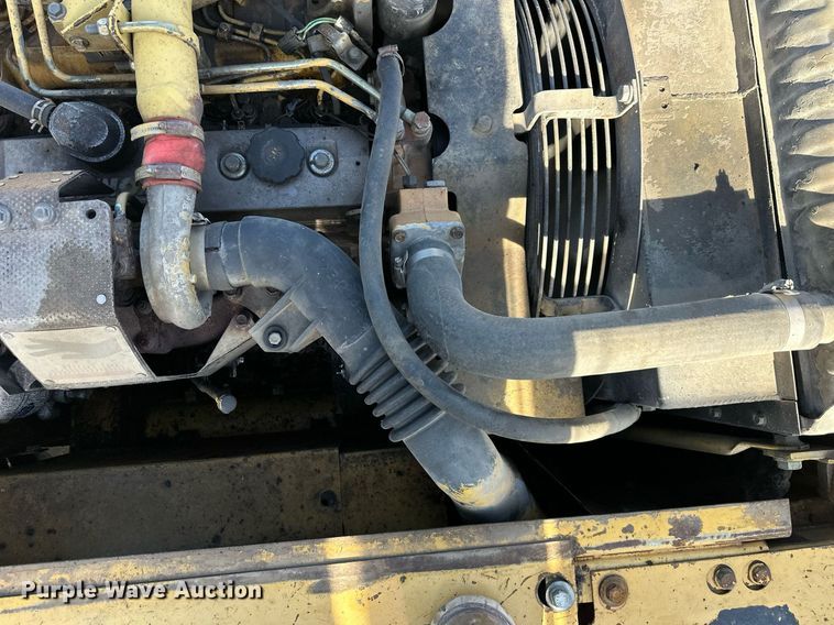 image for item DS3246 1996 Komatsu PC220LC-6 excavator