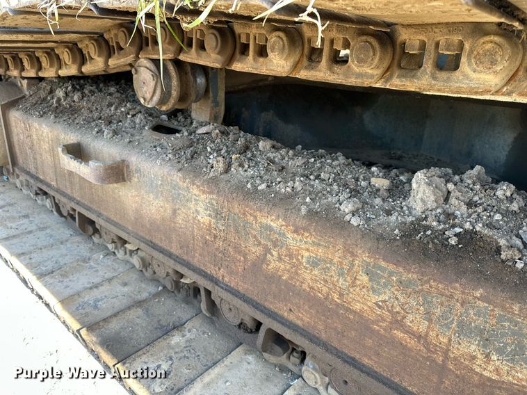 image for item DS3246 1996 Komatsu PC220LC-6 excavator