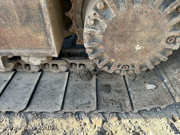 image for item DS3246 1996 Komatsu PC220LC-6 excavator