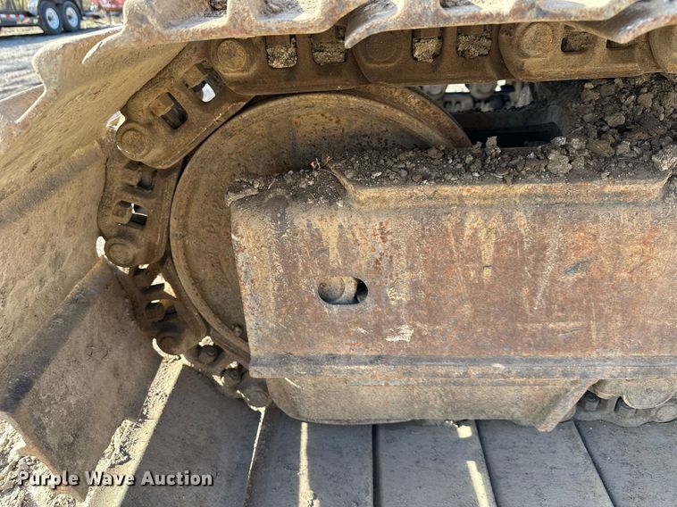 image for item DS3246 1996 Komatsu PC220LC-6 excavator