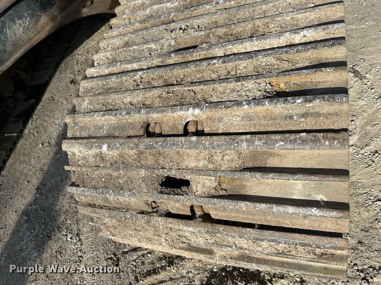 image for item DS3246 1996 Komatsu PC220LC-6 excavator