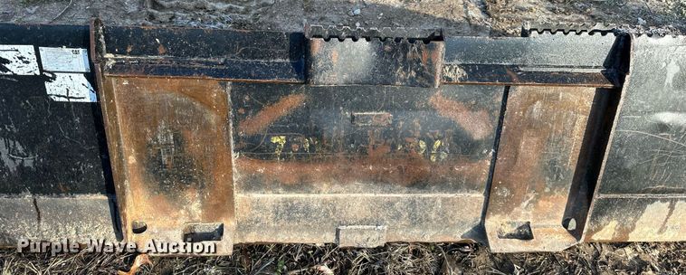 image for item DS3250 Caterpillar skid steer bucket