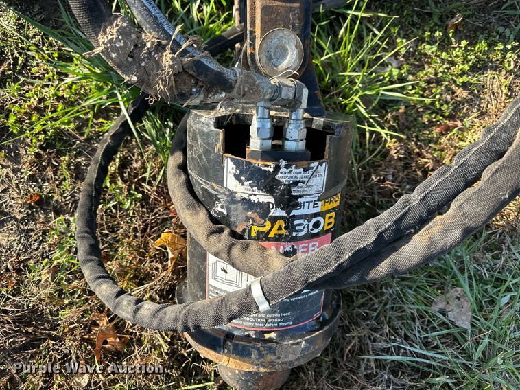 image for item DS3255 John Deere PA30B skid steer auger