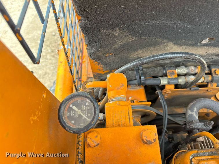 image for item DT2157 1979 Case 1816B skid steer loader