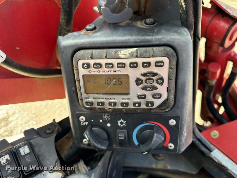 image for item DT2197 Takeuchi TL12V2 skid steer loader