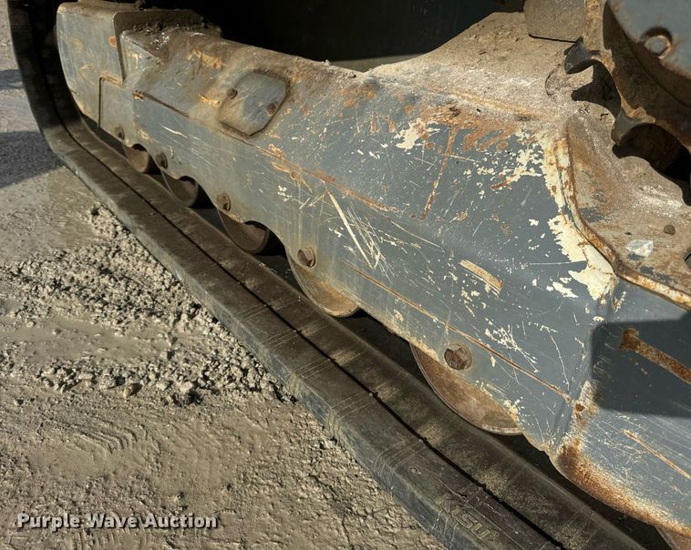 image for item DT2197 Takeuchi TL12V2 skid steer loader