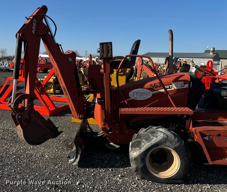 image for item DT2204 2005 Ditch Witch RT55 trencher