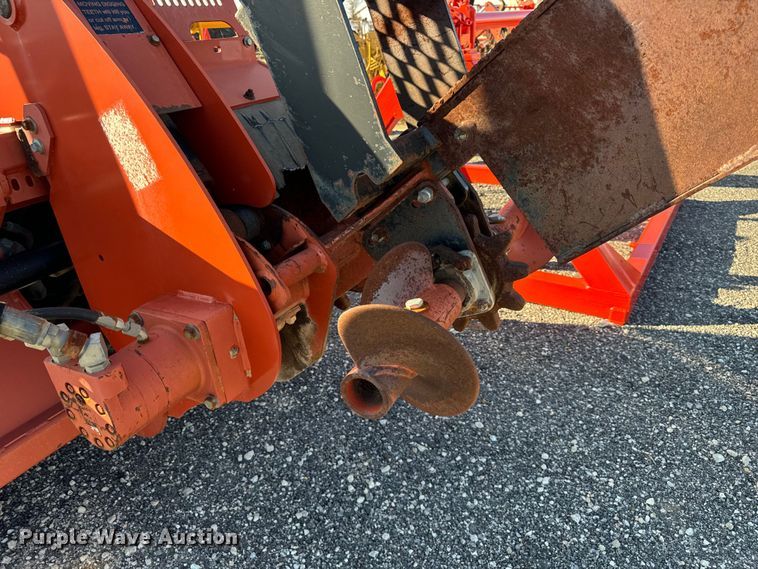 image for item DT2204 2005 Ditch Witch RT55 trencher