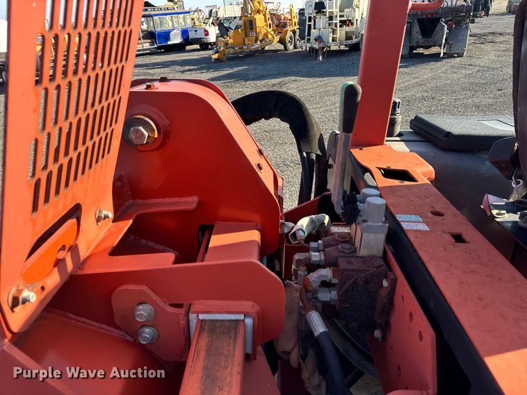 image for item DT2204 2005 Ditch Witch RT55 trencher