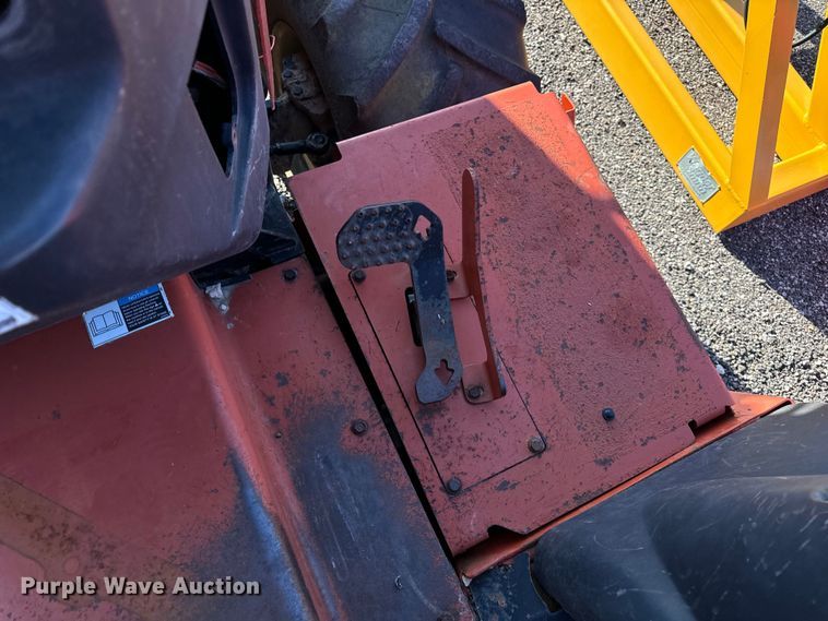 image for item DT2204 2005 Ditch Witch RT55 trencher