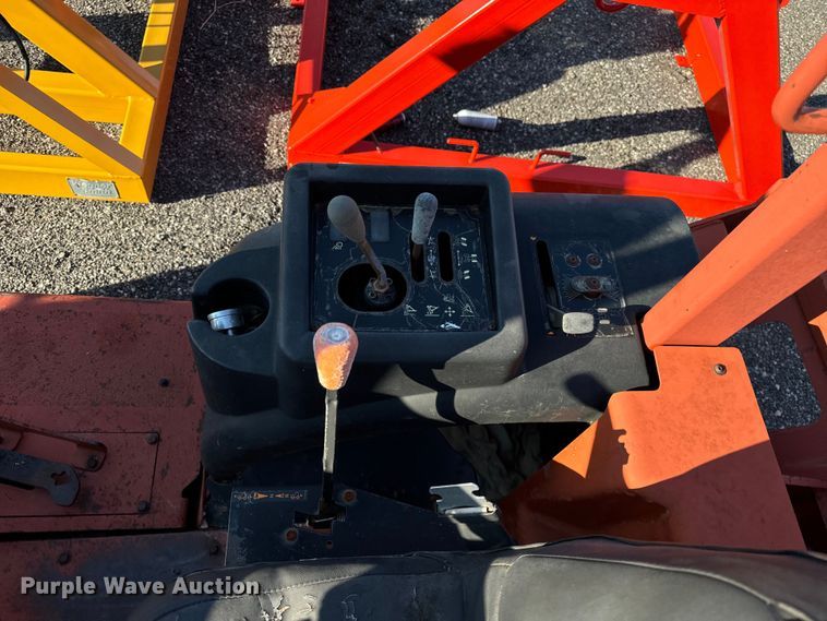 image for item DT2204 2005 Ditch Witch RT55 trencher