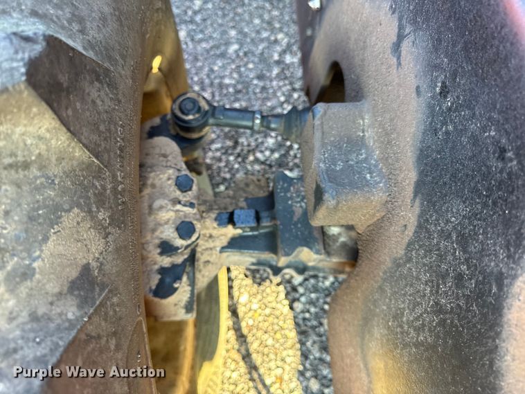 image for item DT2204 2005 Ditch Witch RT55 trencher