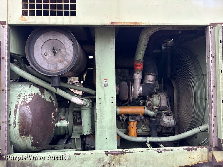 image for item DT2207 1999 Sullair 1600H air compressor