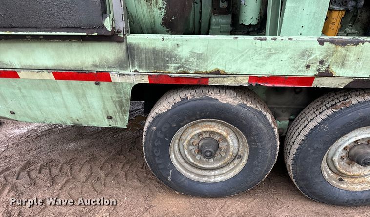 image for item DT2207 1999 Sullair 1600H air compressor