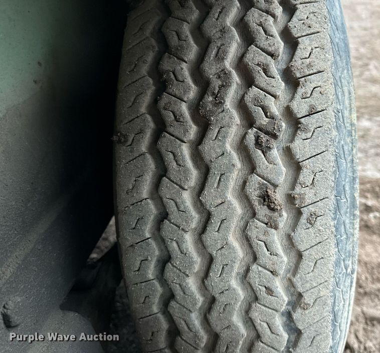 image for item DT2207 1999 Sullair 1600H air compressor