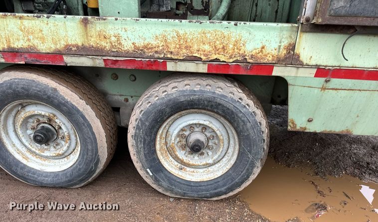 image for item DT2207 1999 Sullair 1600H air compressor