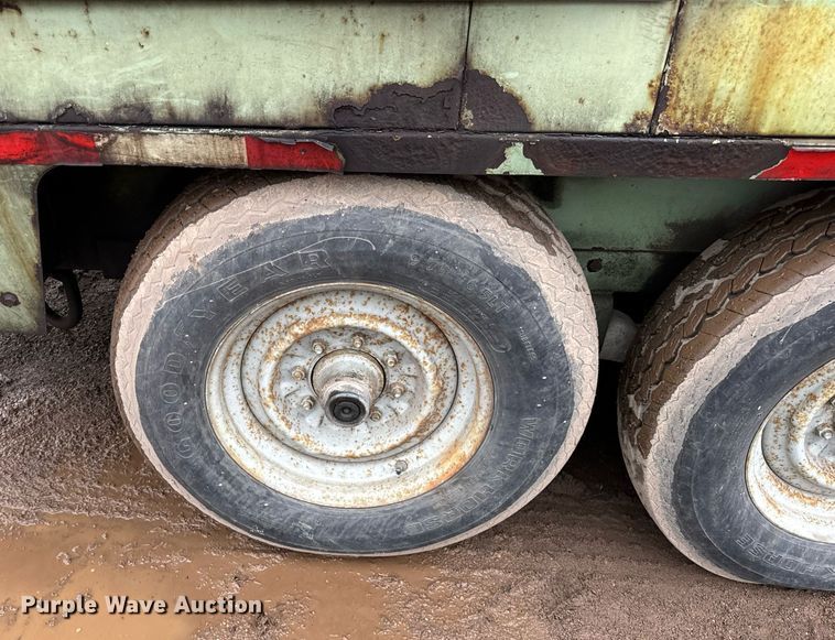 image for item DT2207 1999 Sullair 1600H air compressor