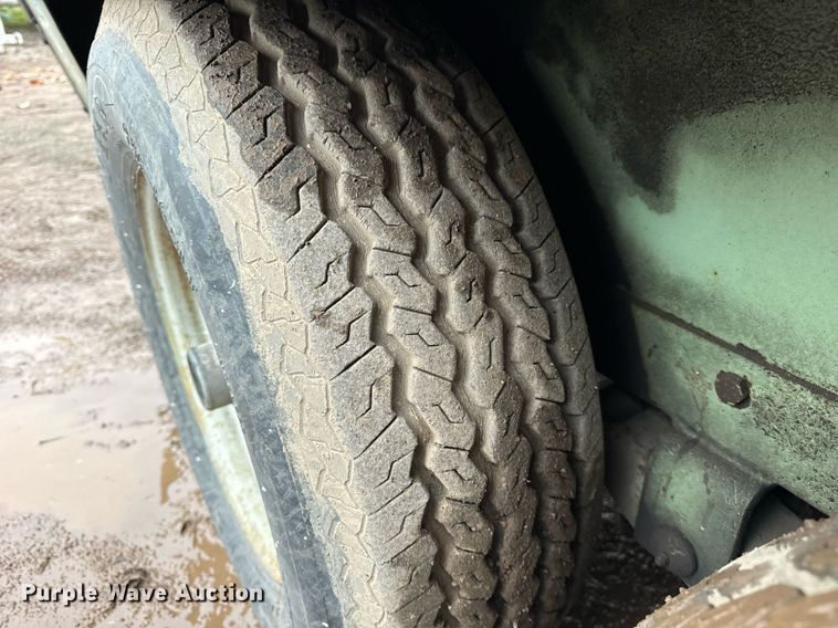 image for item DT2207 1999 Sullair 1600H air compressor