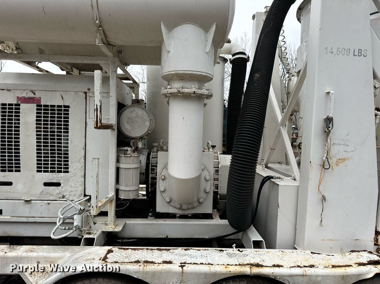 image for item DT2208 Vector Technologies Ltd. 07019 vacuum trailer