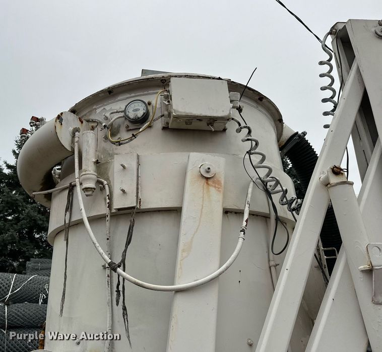 image for item DT2208 Vector Technologies Ltd. 07019 vacuum trailer