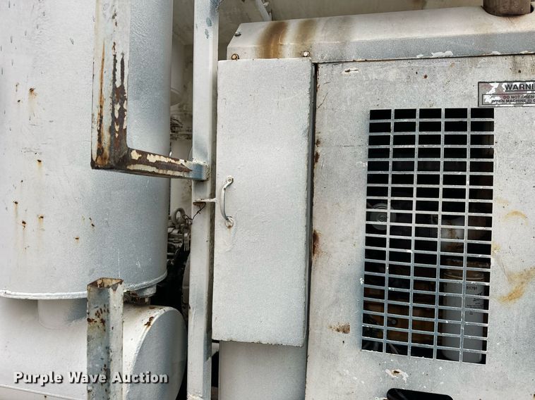 image for item DT2208 Vector Technologies Ltd. 07019 vacuum trailer