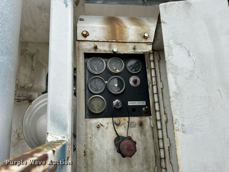 image for item DT2208 Vector Technologies Ltd. 07019 vacuum trailer