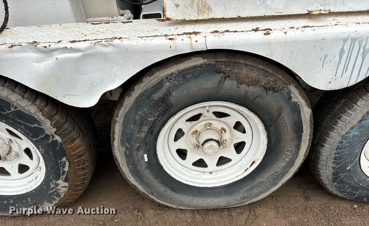 image for item DT2208 Vector Technologies Ltd. 07019 vacuum trailer