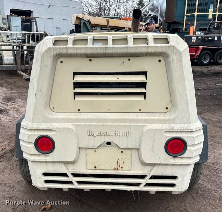 image for item DT2209 2007 Ingersoll-Rand P185WJD air compressor