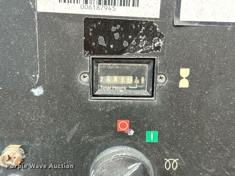 image for item DT2209 2007 Ingersoll-Rand P185WJD air compressor