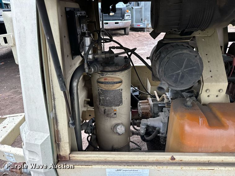 image for item DT2209 2007 Ingersoll-Rand P185WJD air compressor
