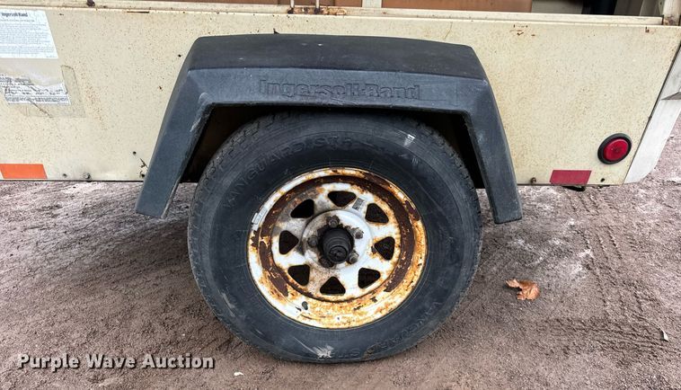 image for item DT2209 2007 Ingersoll-Rand P185WJD air compressor