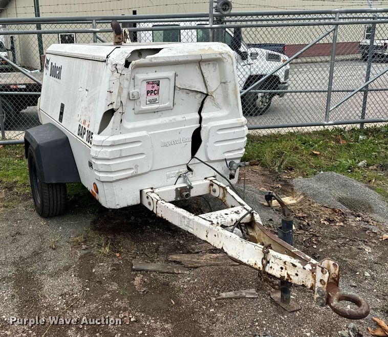 image for item DT2210 2003 Ingersoll-Rand BAP185 air compressor