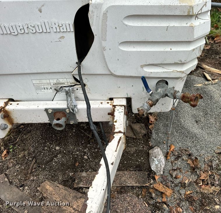 image for item DT2210 2003 Ingersoll-Rand BAP185 air compressor