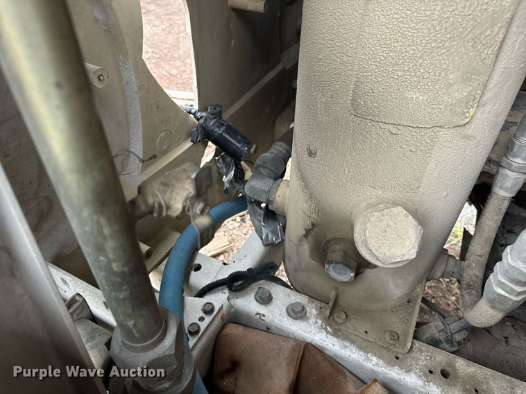 image for item DT2210 2003 Ingersoll-Rand BAP185 air compressor