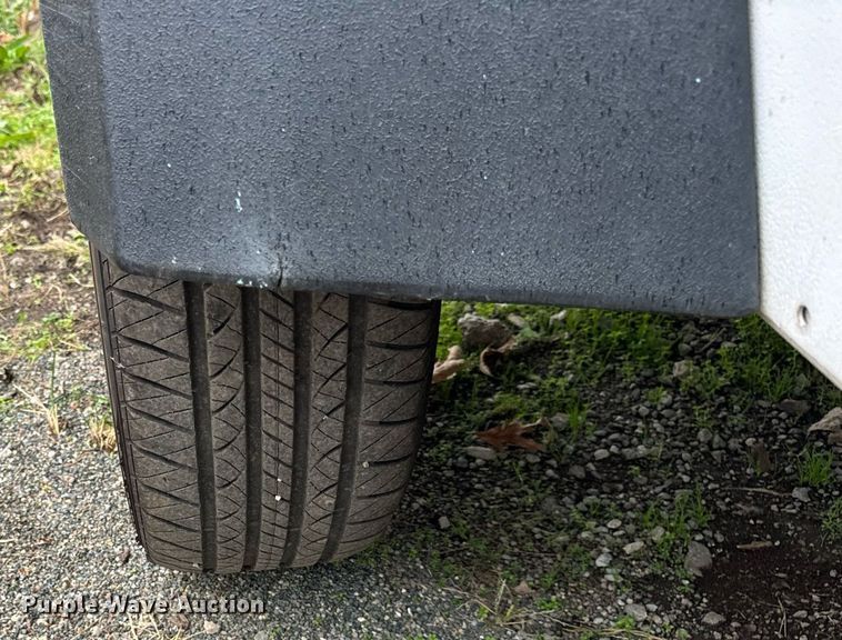 image for item DT2210 2003 Ingersoll-Rand BAP185 air compressor