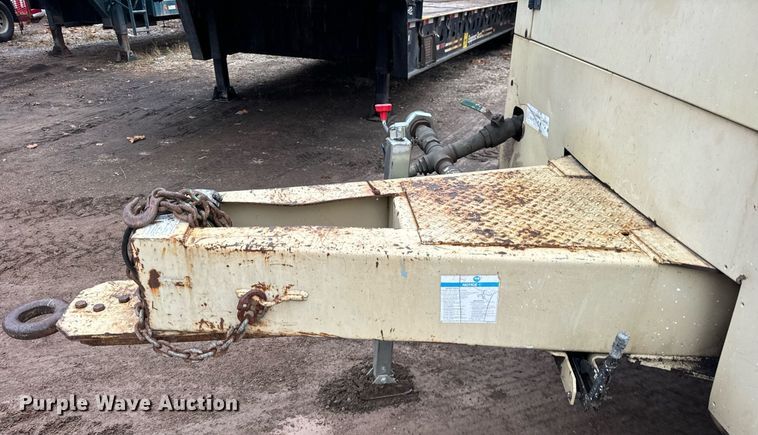 image for item DT2212 Ingersoll-Rand 915 air compressor