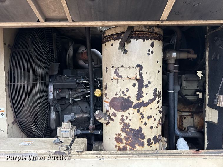 image for item DT2212 Ingersoll-Rand 915 air compressor