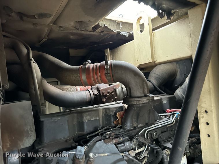 image for item DT2212 Ingersoll-Rand 915 air compressor