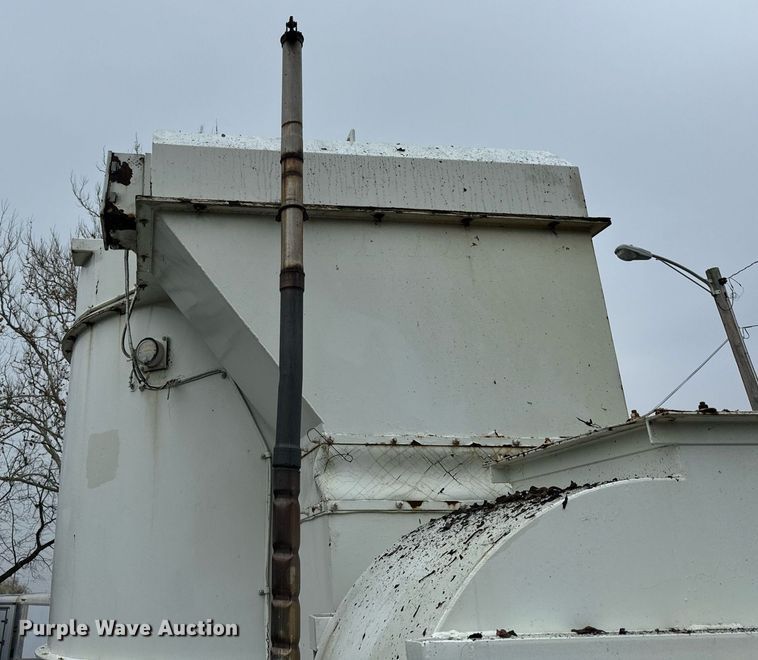 image for item DT2213 Vector Technologies Ltd. 30DC dust collector