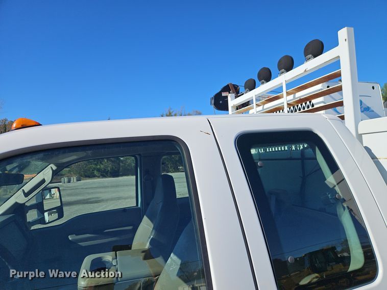 image for item DT7560 2008 Ford F450 Super Duty XL SuperCab utility / service truck