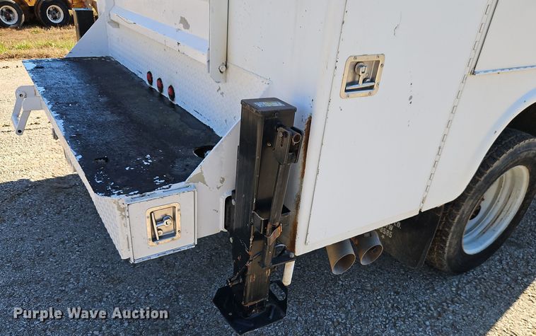 image for item DT7560 2008 Ford F450 Super Duty XL SuperCab utility / service truck