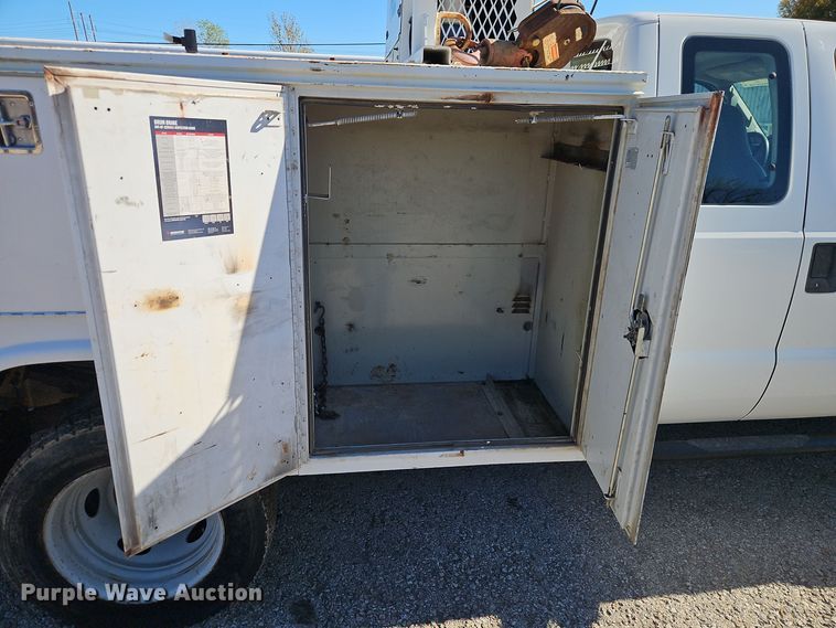 image for item DT7560 2008 Ford F450 Super Duty XL SuperCab utility / service truck